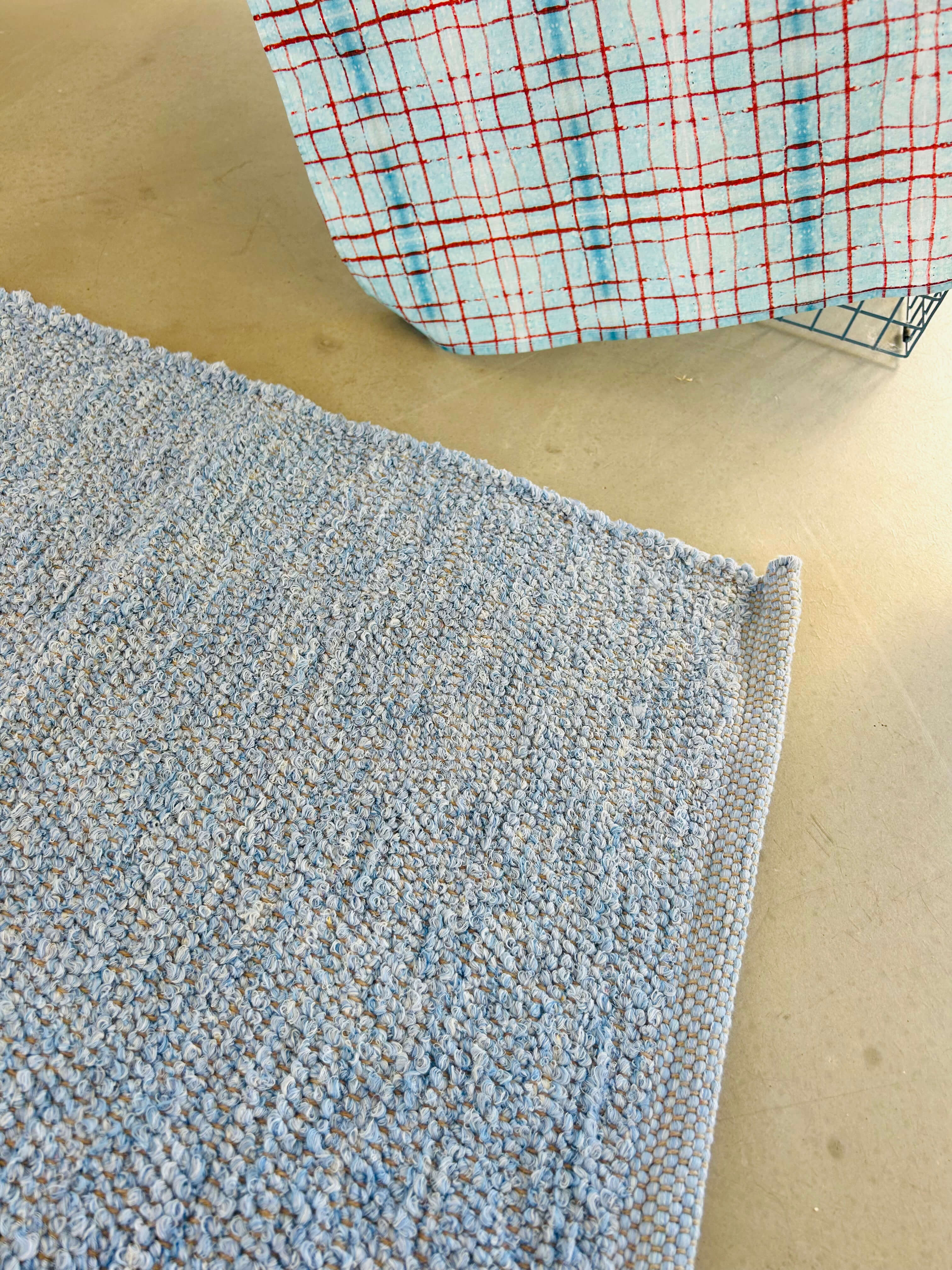 Tapis - bleu ciel sans franges