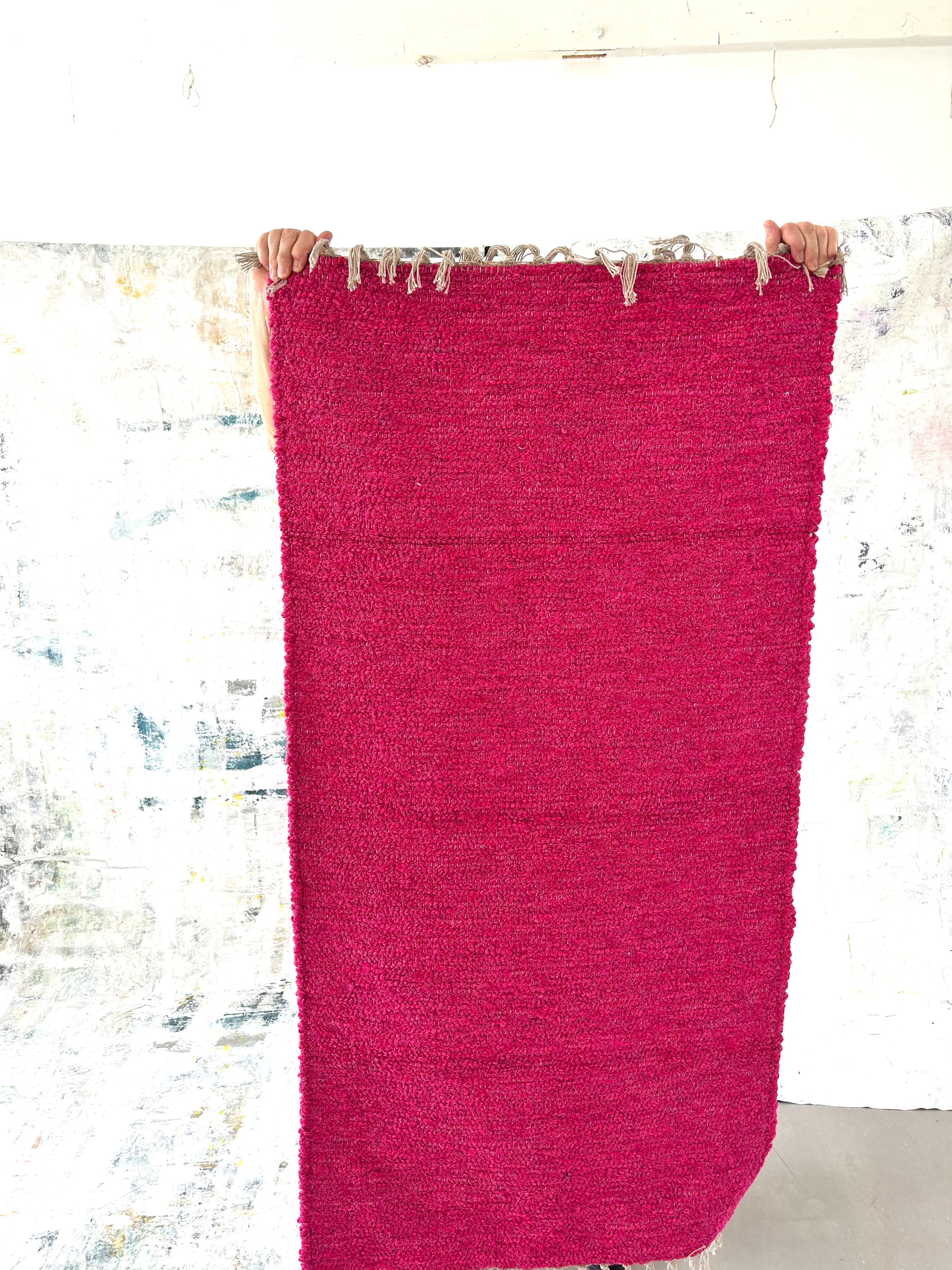 Tapis couleur rose fushia