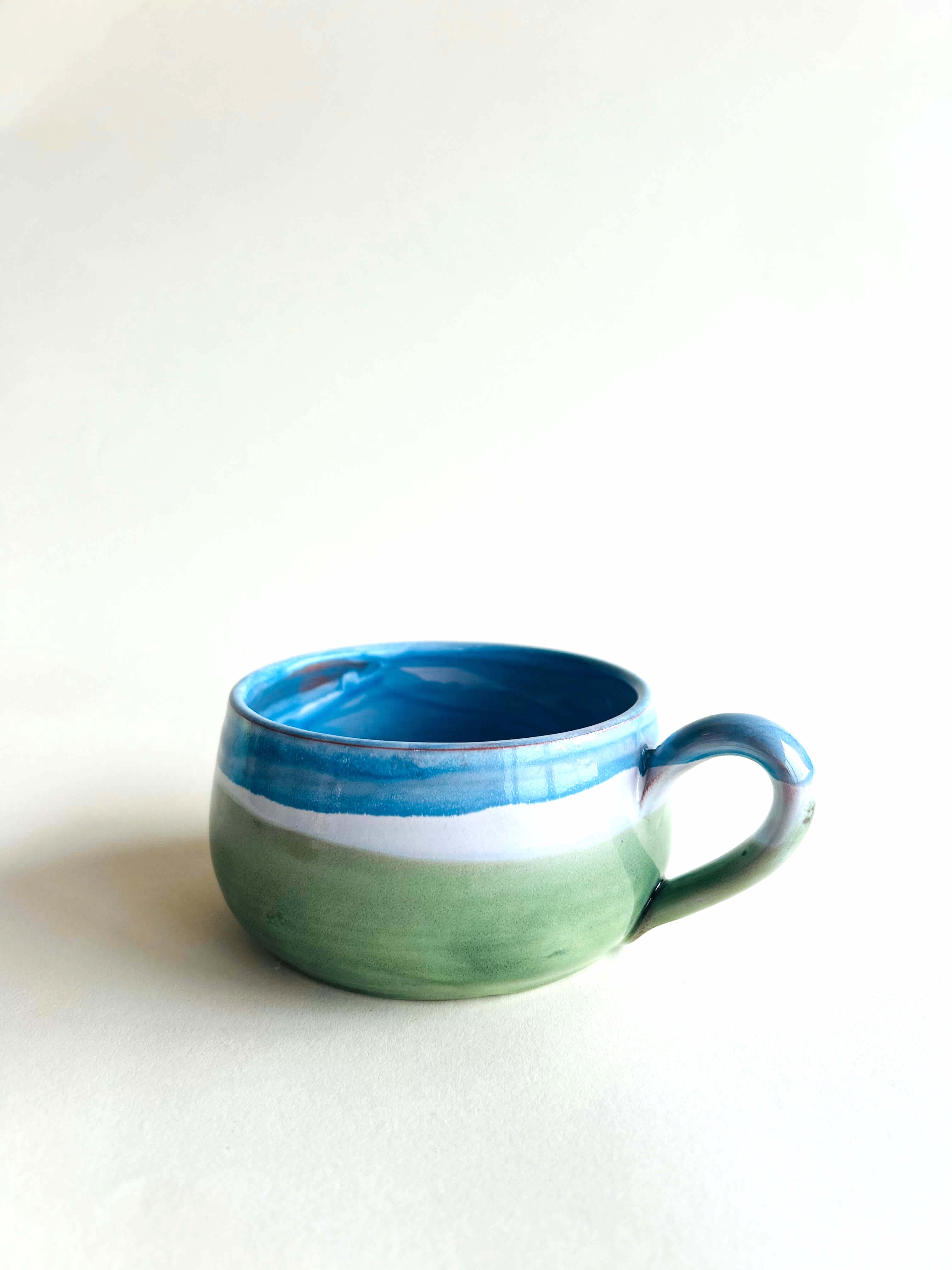Grande tasse plate - bleu et vert