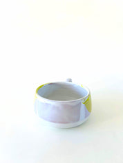 Grande tasse plate - jaune, blanc