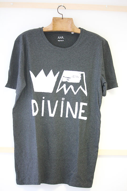 Ana Deman, T-shirt Divine gris